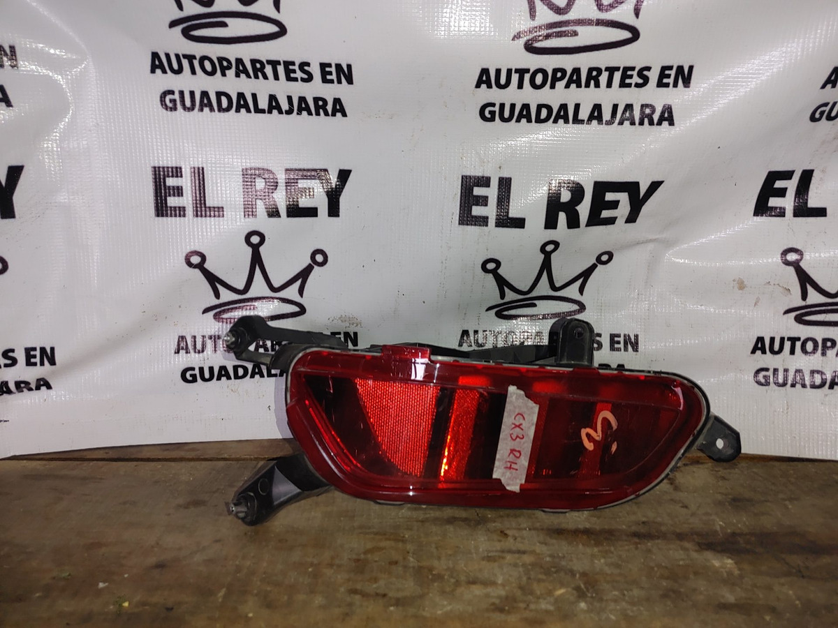 Reflejante De Fascia Trasera Derecho Mazda Cx3 2016 - 2020