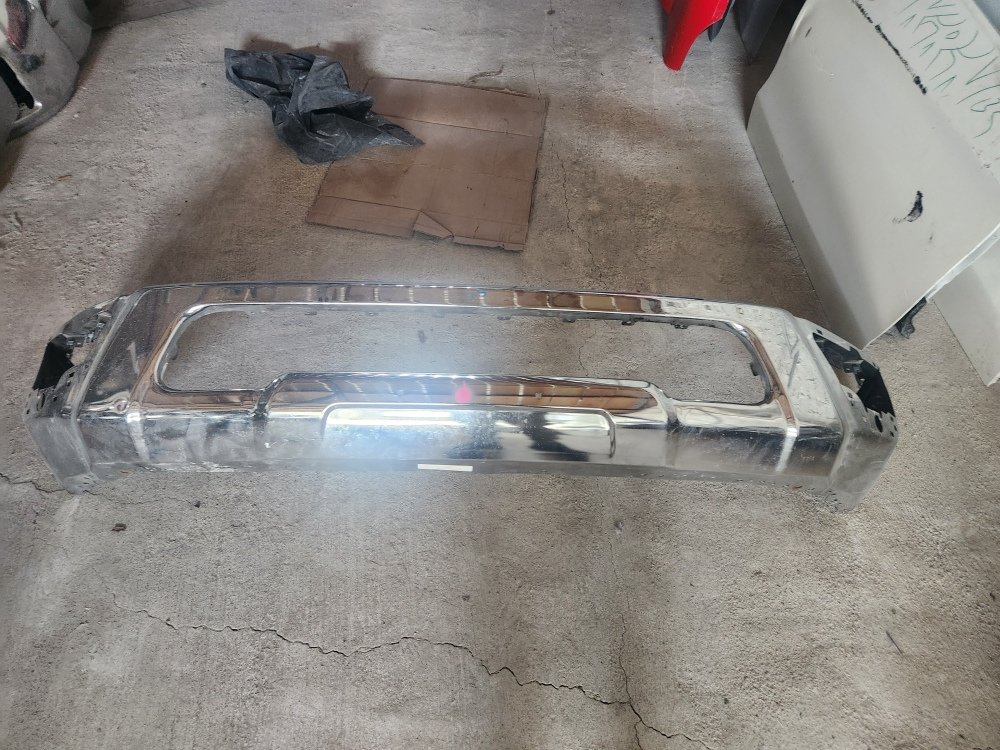 Defensa Nissan Titan 2023 2022 2021 2020 5 - vista 1