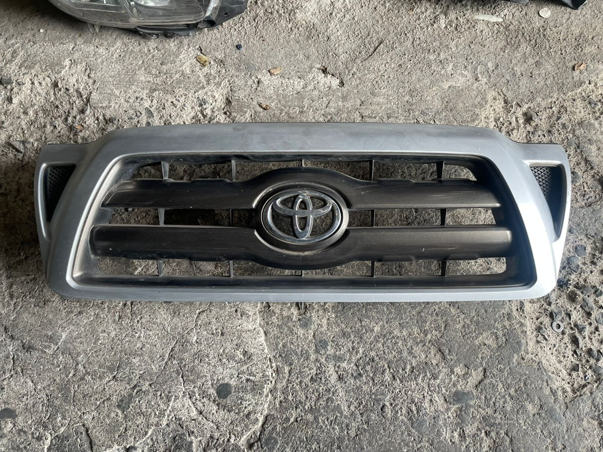 Parrilla Toyota Tacoma 2005 2006 2007 2008 2009 2010 2011 | - vista 1
