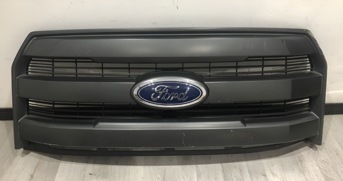 Parrilla Ford Lobo 2015 2016 2017 - vista 1