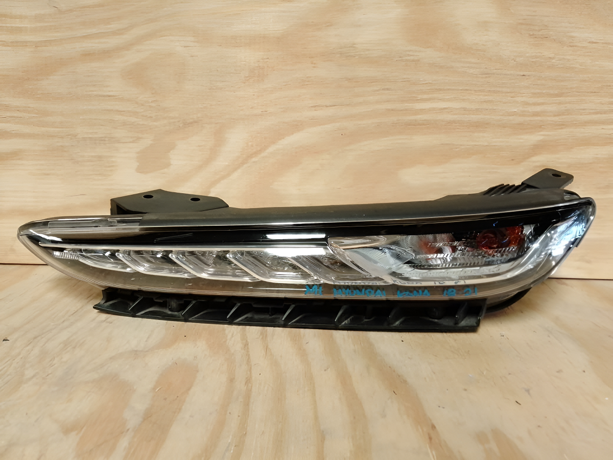 Faro Izquierdo Hyundai Kona 2018 2019 2020 2021 - vista 1