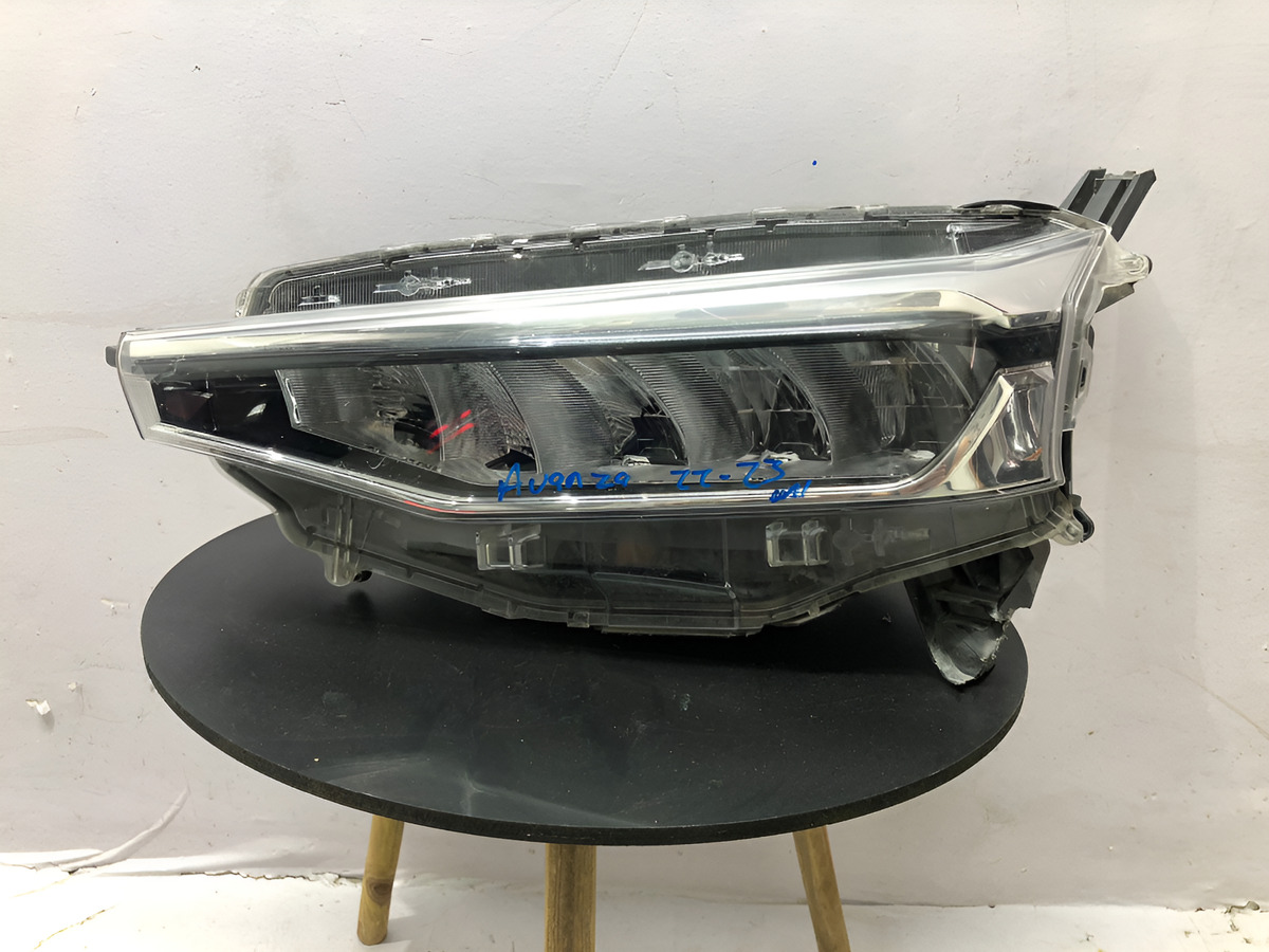 Faro Izquierdo Avanza 2022 2023 - vista 1