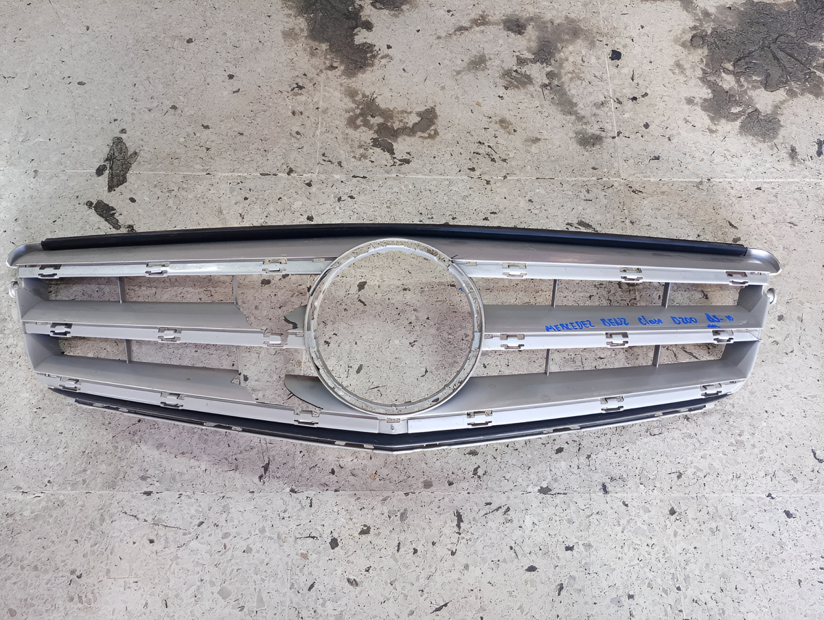 Parrilla Mercedes Benz Clase B200 2005 2006 2007 2009 2010 - vista 1