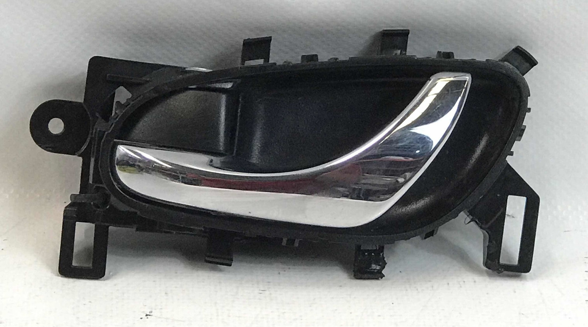 Nissan Sentra 2013 - 2019 Manija Interior Trasera Izquierda - vista 1