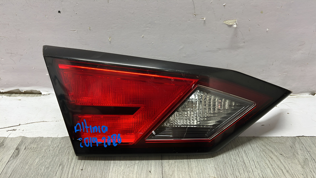 Calavera Interna Izquierda Altima 2019 2020 - vista 1
