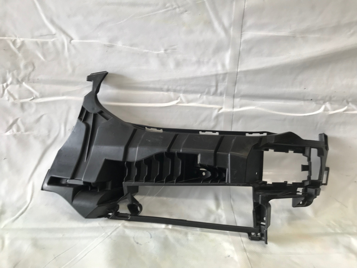 Bmw X3 2018 Al 2021 Base Soporte De Faro Niebla Izq