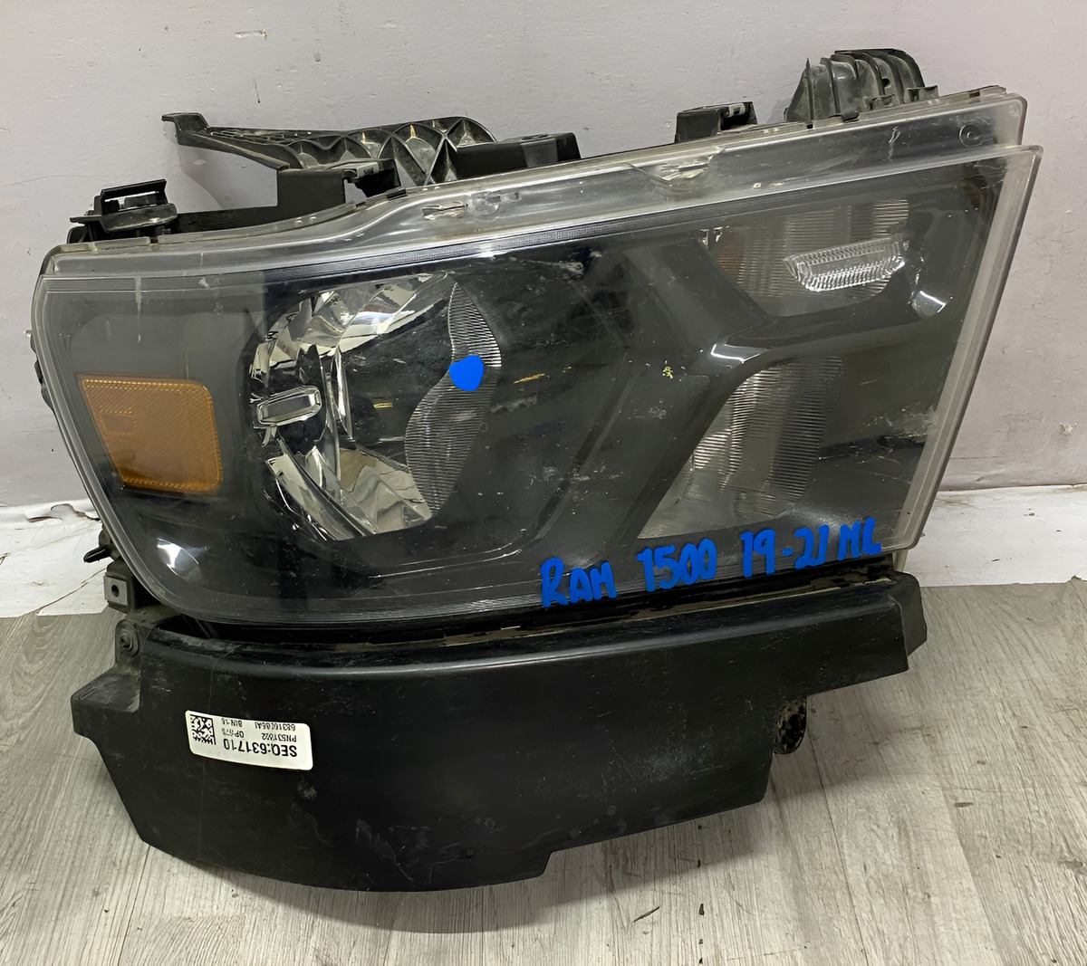 Faro Derecho Ram 1500 2019 2020 2021 - vista 1