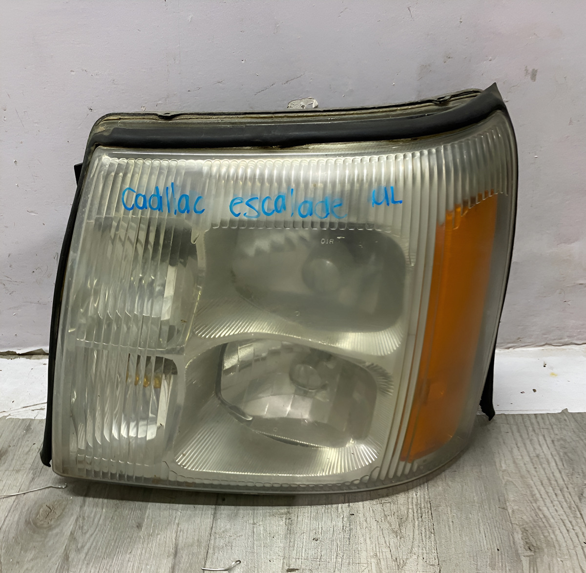 Faro Izquierdo Cadillac Escalade 2002 - vista 1