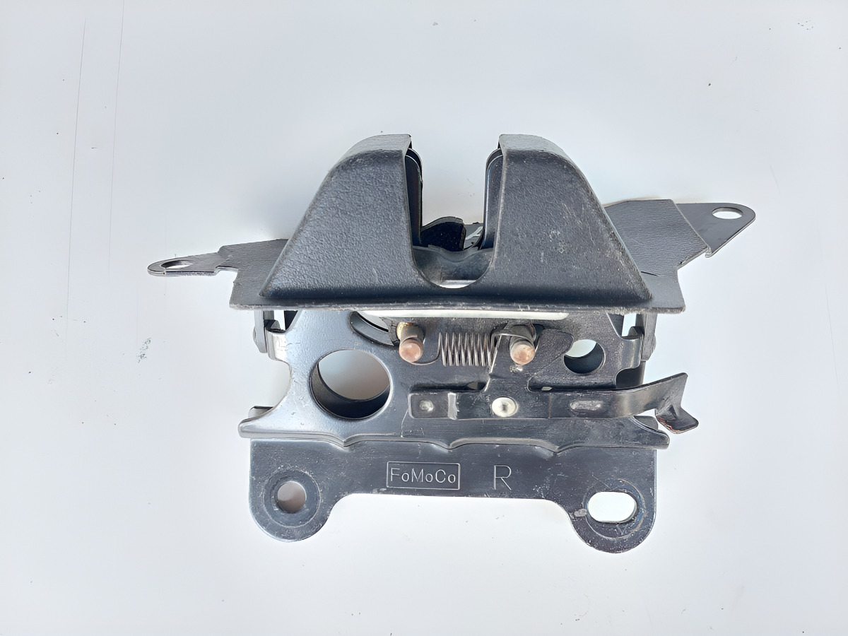 Chapa Asiento Trasero Mazda 6 2010 2011 2012 2013 Derecho