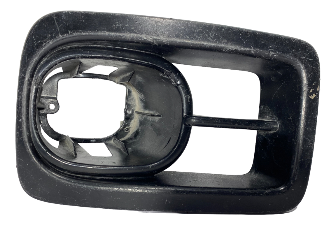 Nissan Urvan 2002 - 2006 Base de Faro Izquierda Usado