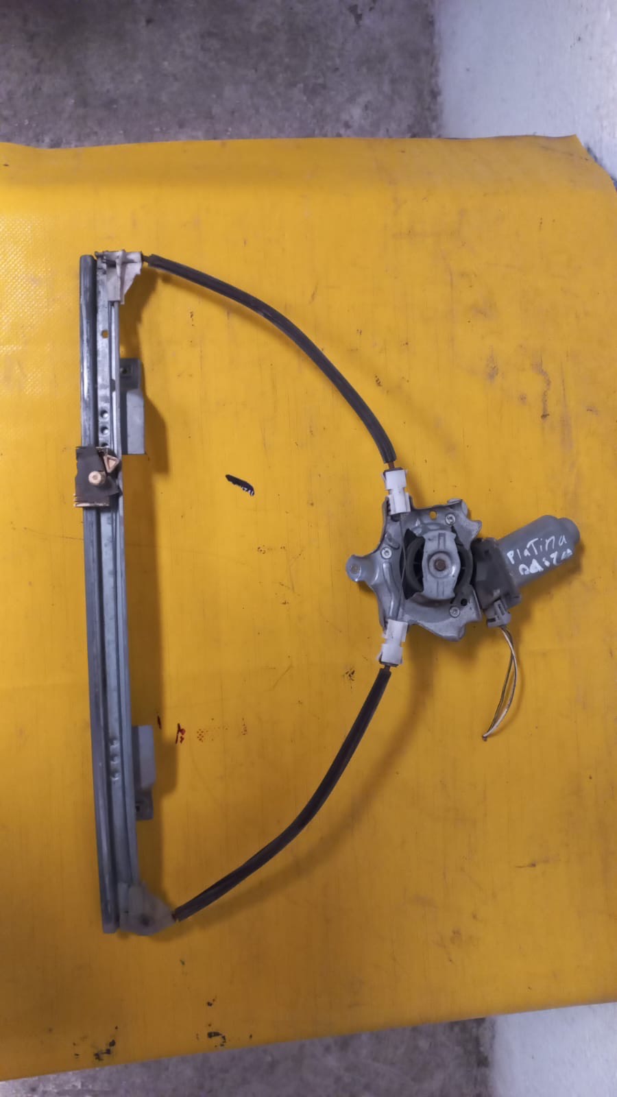 Nissan Platina 2002 - 2010 Elevador Delantera Izquierda Usado Original