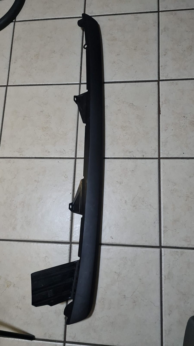 Moldura Spoiler Fascia Trasera Highlander 2014-2018 - vista 1