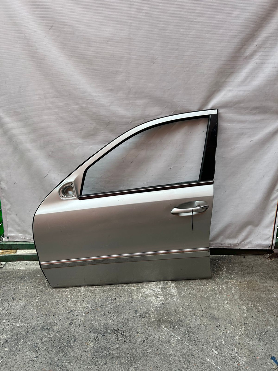Mercedes-Benz Clase E 2003 - 2009 Puerta Delantera Izquierda Usado Original - vista 1