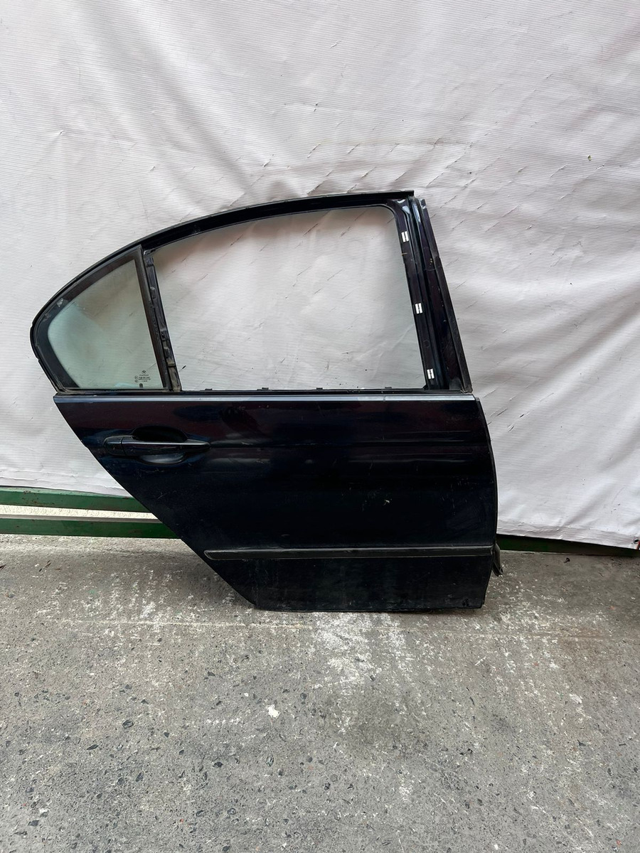 BMW Serie 3 2000 - 2005 Puerta Trasera Derecha Usado Original - vista 1