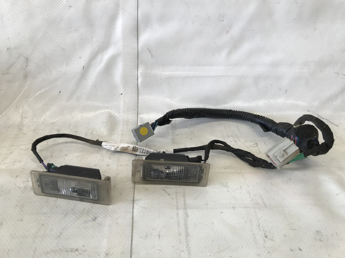 Chevrolet Traverse 2013 Al 2017 Luz De Placa Trasera