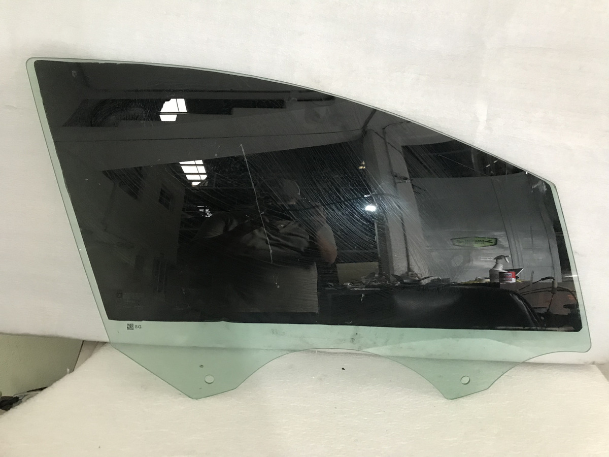 Chevrolet Cruze 2017-2021 Vidrio Cristal Delantero Derecho