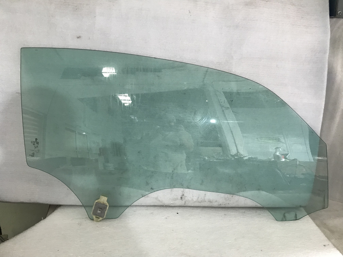 Volkswagen Beetle 2012 Al 2016 Vidrio Cristal Delantero Rh