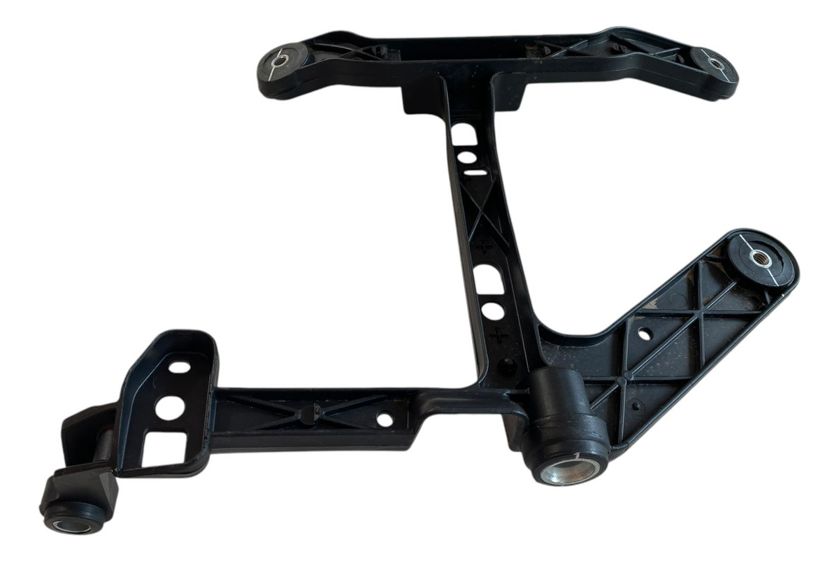 Base Soporte Faro Niebla Rh Ram 13 14 18 19 20 22 23 24 Orig