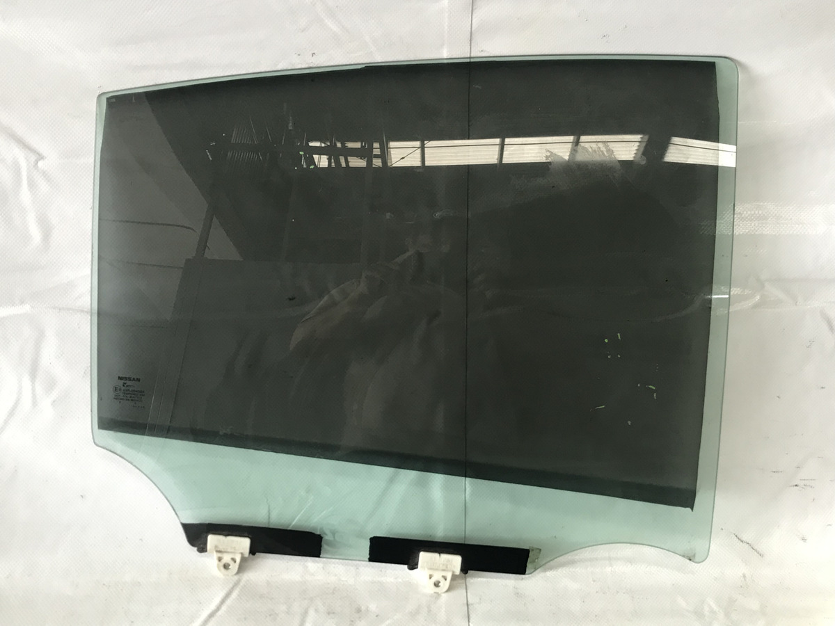 Nissan Versa 2012 Al 2018 Vidrio Cristal Trasero Derecho