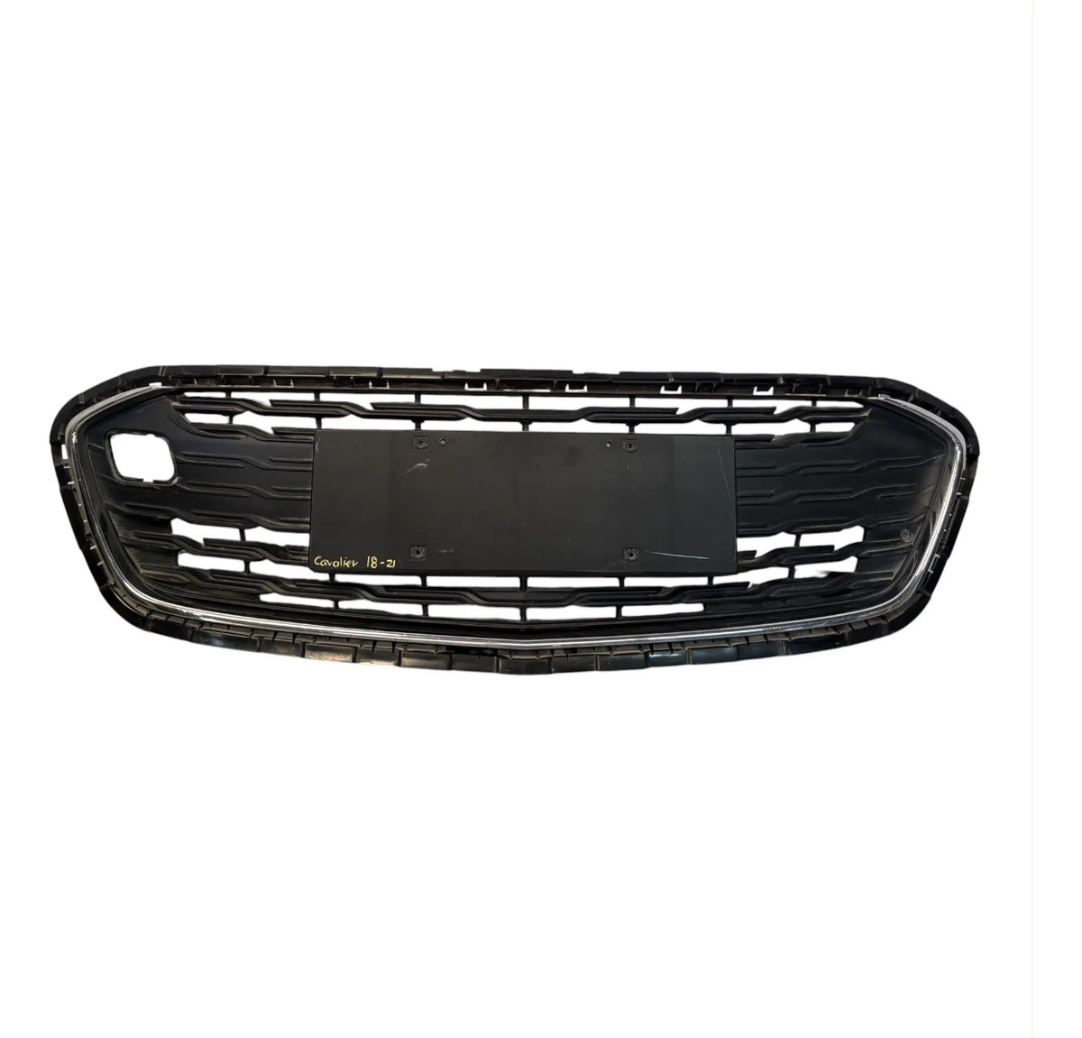 Chevrolet Cavalier 2018 - 2021 Parrilla Inferior Usado Original - vista 1