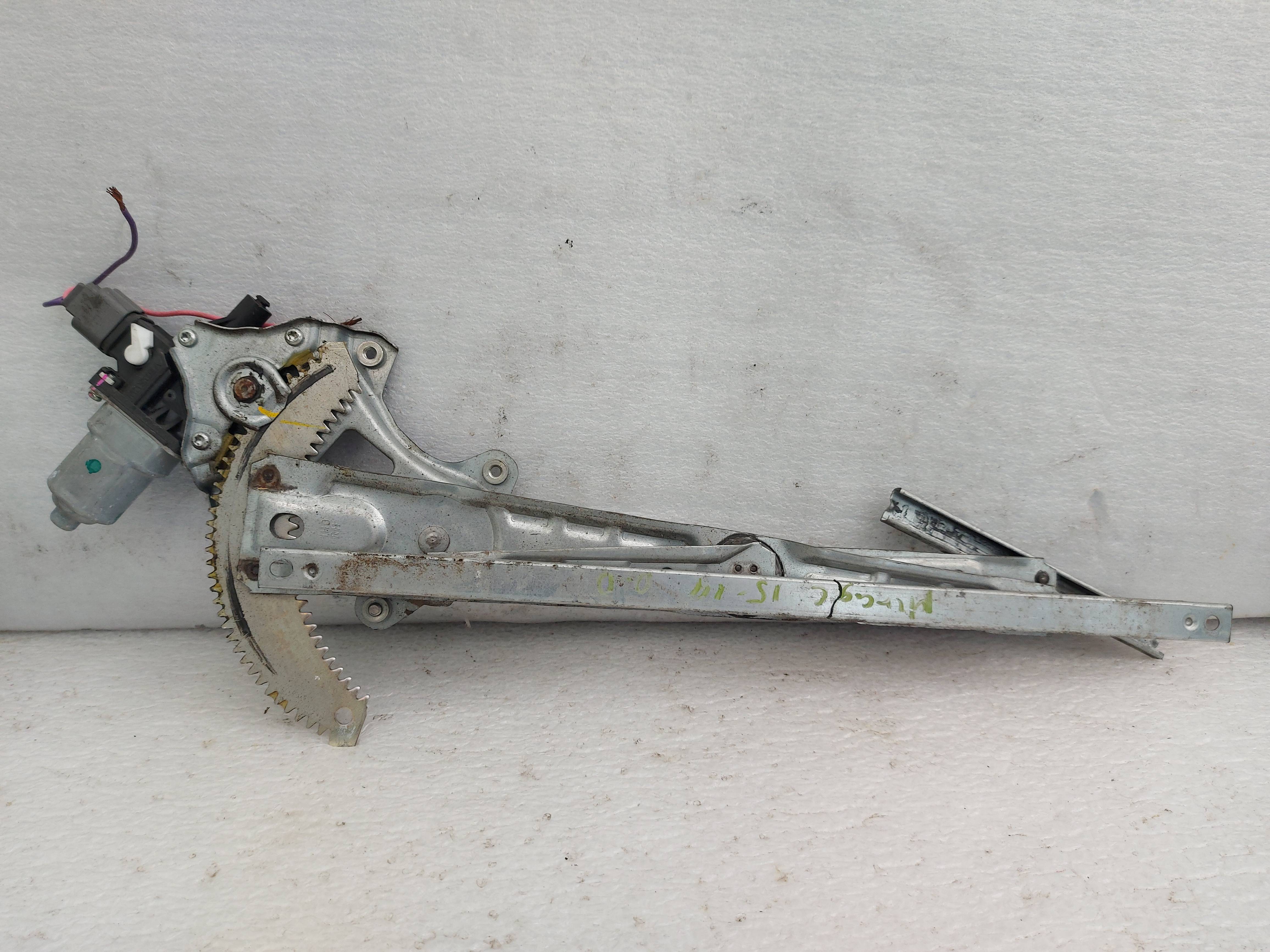 Mitsubishi Outlander 2007 - 2012 Elevador Delantera Derecho Usado Original