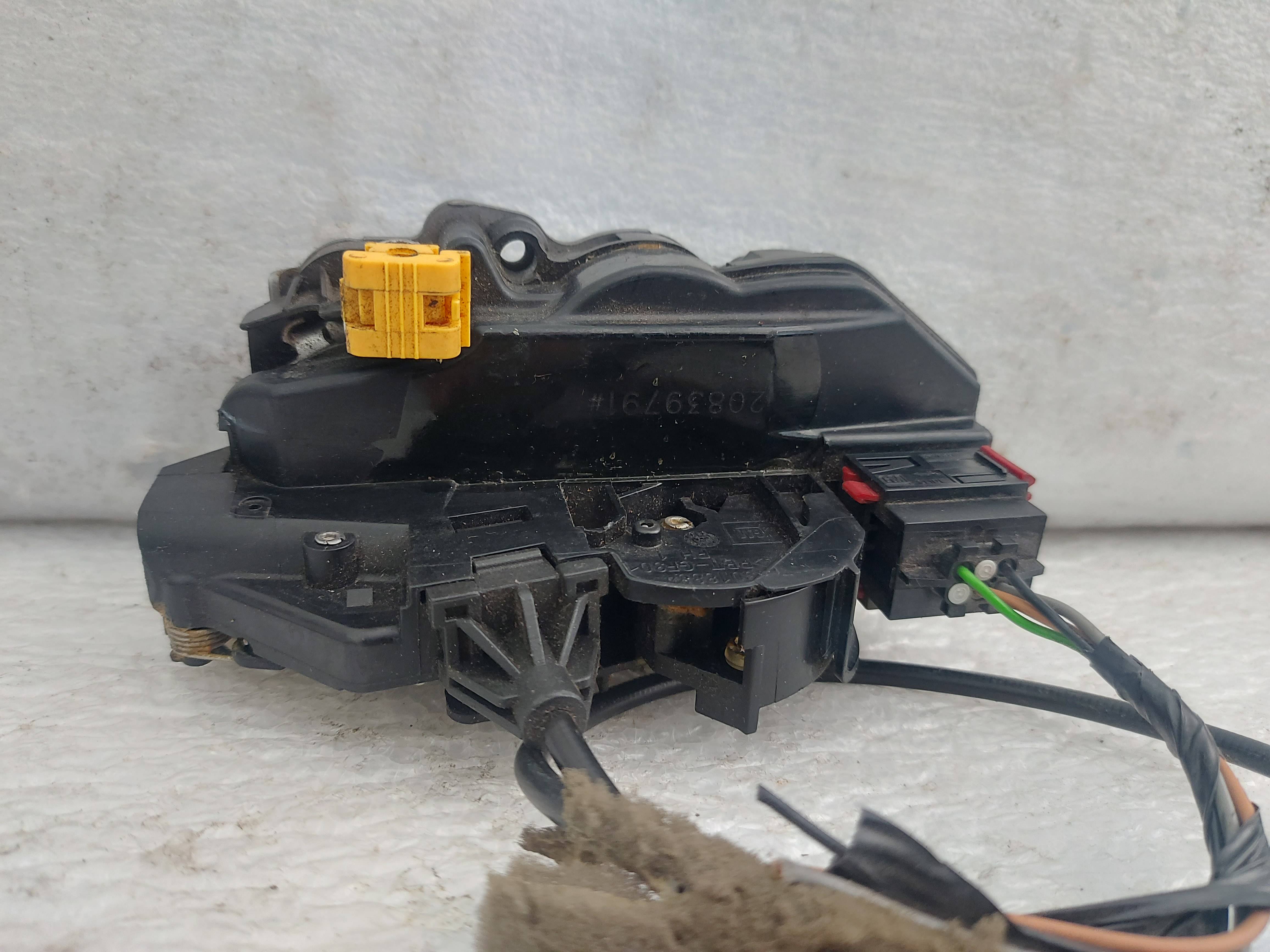 Buick Enclave 2016 - 2017 Chapa Delantera Izquierdo Usado Original - vista 1