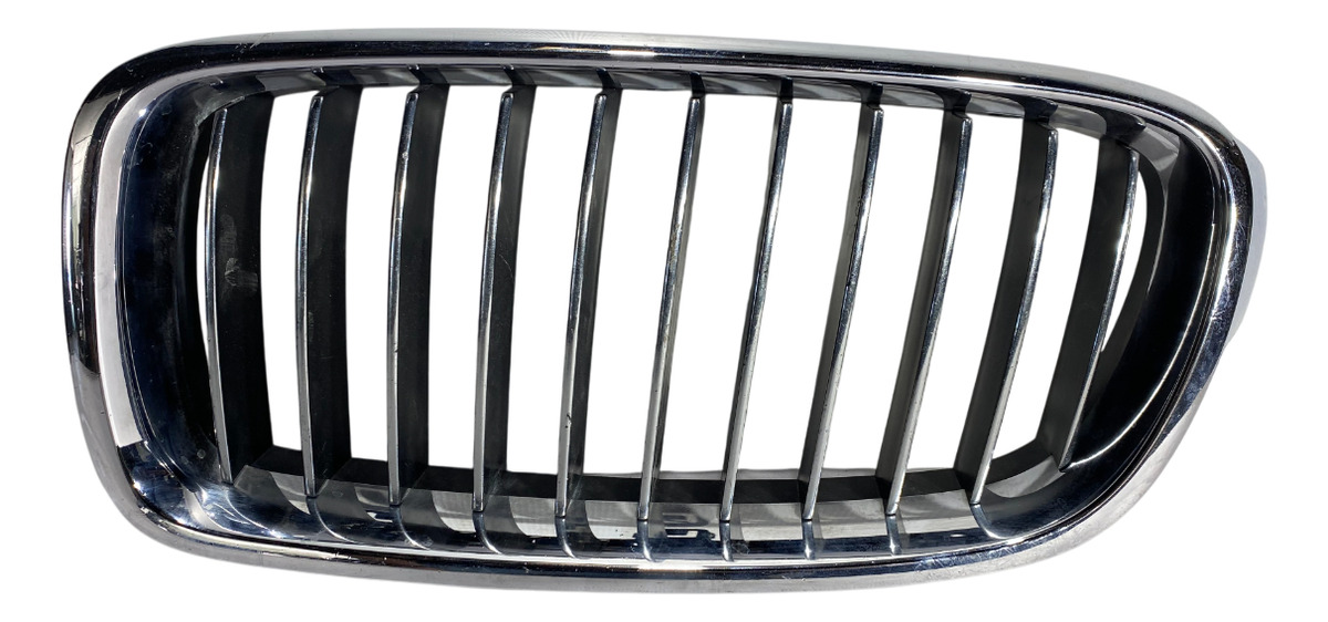 BMW E-90 Serie 3 2012 - 2015 Parrilla Izquierdo Usado - vista 1