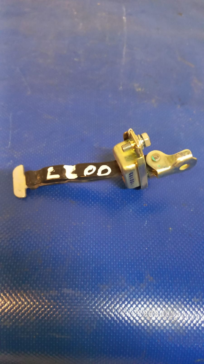Tope Tirante De Puerta Delantera Izquierda L200 2016 2023
