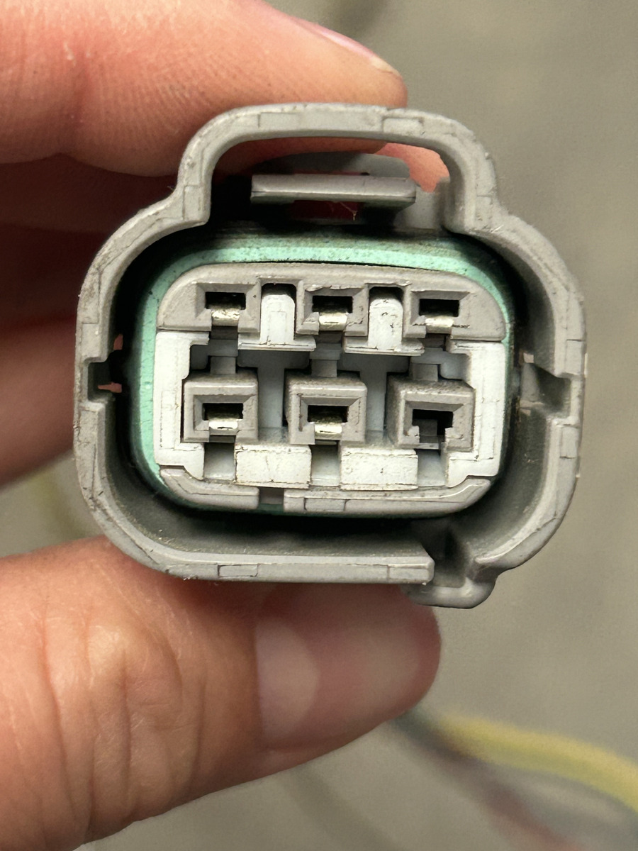 Conector Tomacorriente 12v Trasero Tacoma 2005 2015