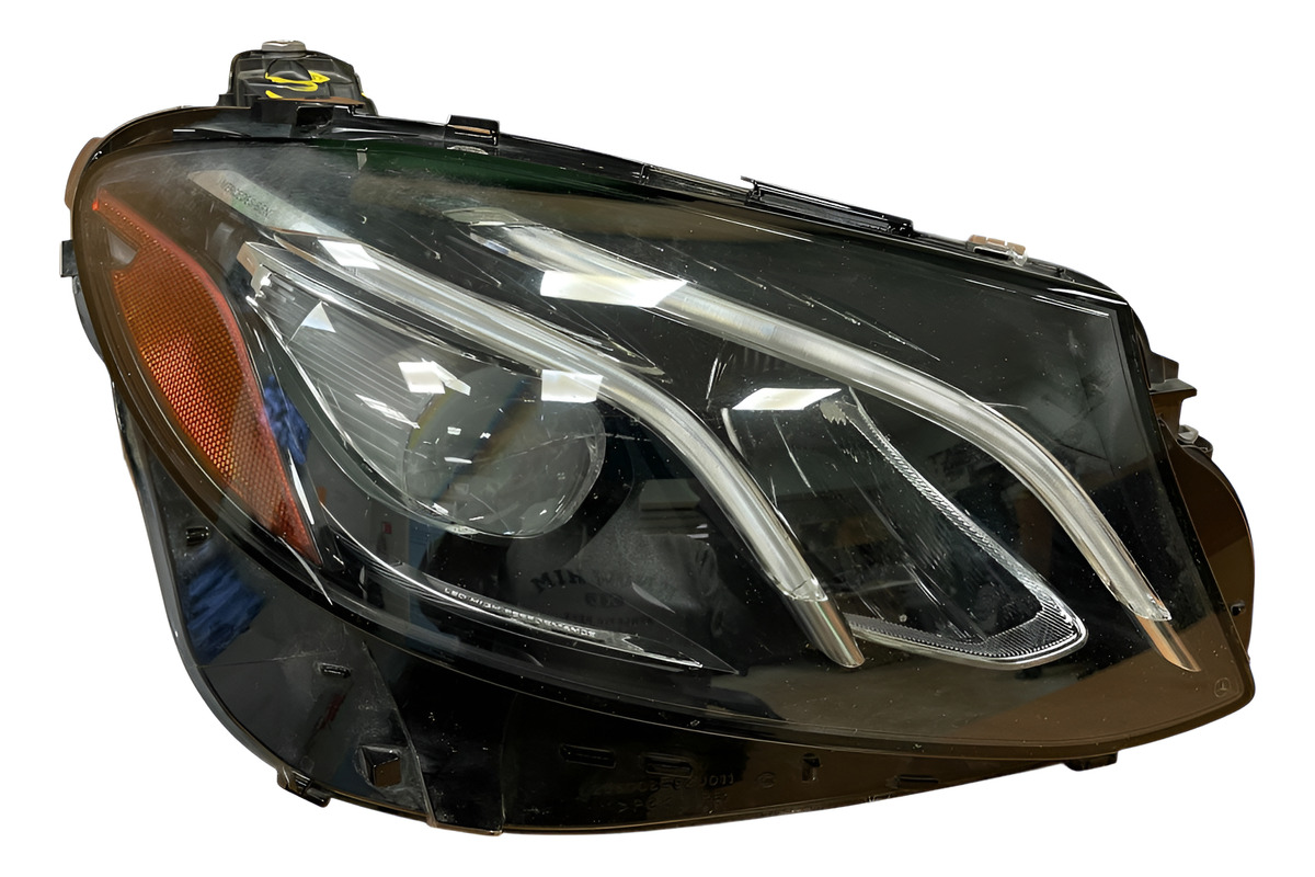 Mercedes-Benz Clase E 2017 - 2019 Faro Derecho Usado Original - vista 1