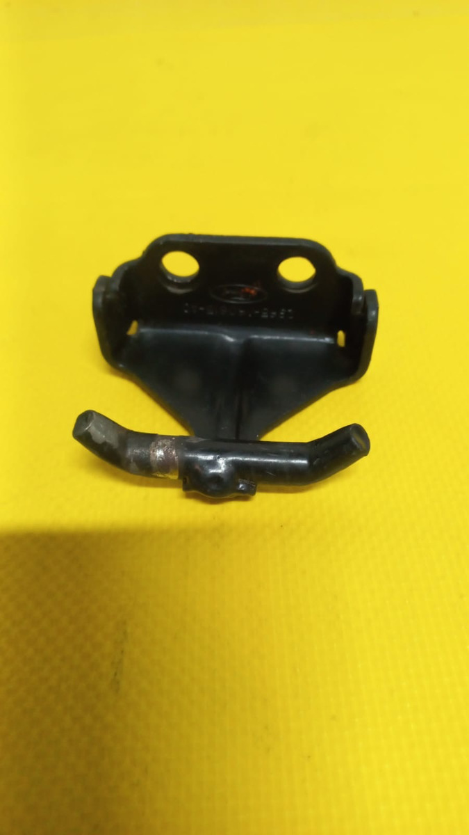 Base Soporte Trasera Ford Fiesta 2006 2011