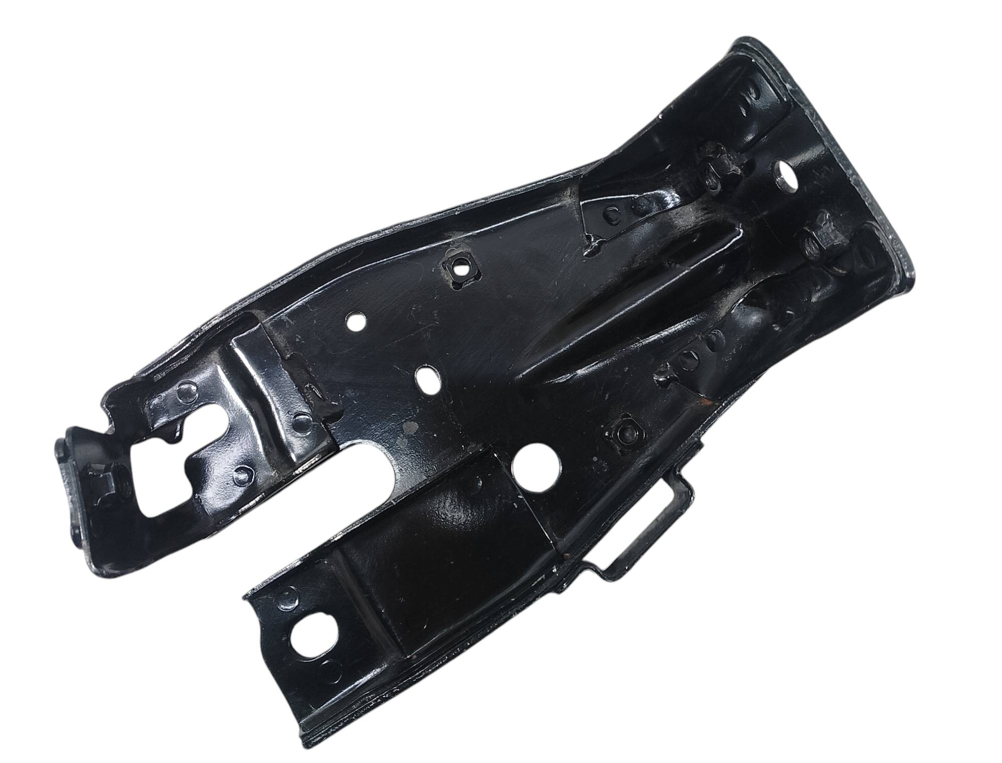 Nissan NP300 2008 - 2015 Brazo Delantera Izquierdo Usado Generico