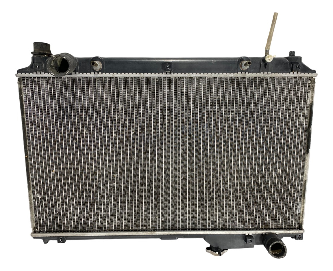 Lexus LS 2001 - 2006 Radiador Usado