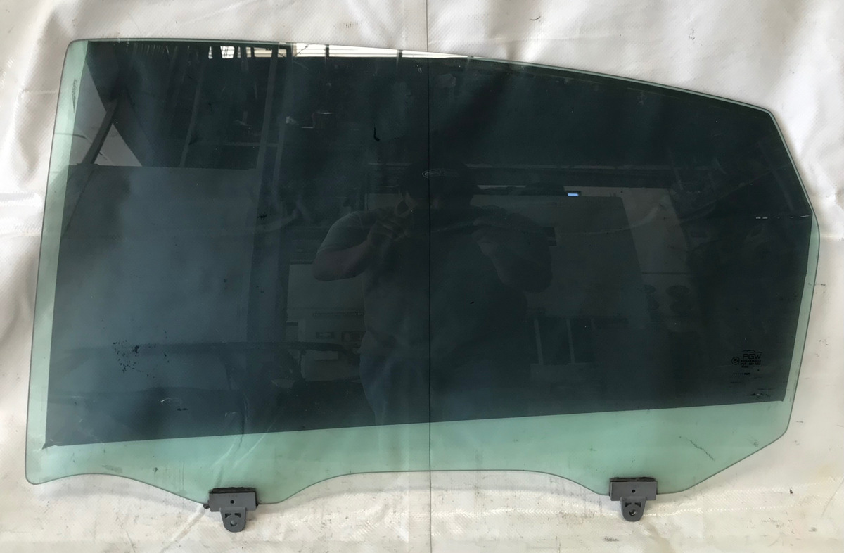 Nissan Sentra 2013 Al 2018 Vidrio Cristal Trasero Izq