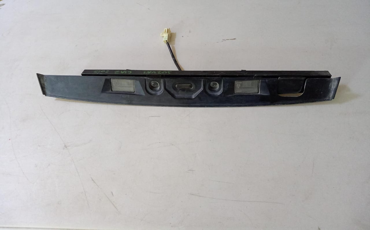 Moldura Luz De Placa Suzuki Ciaz 2015