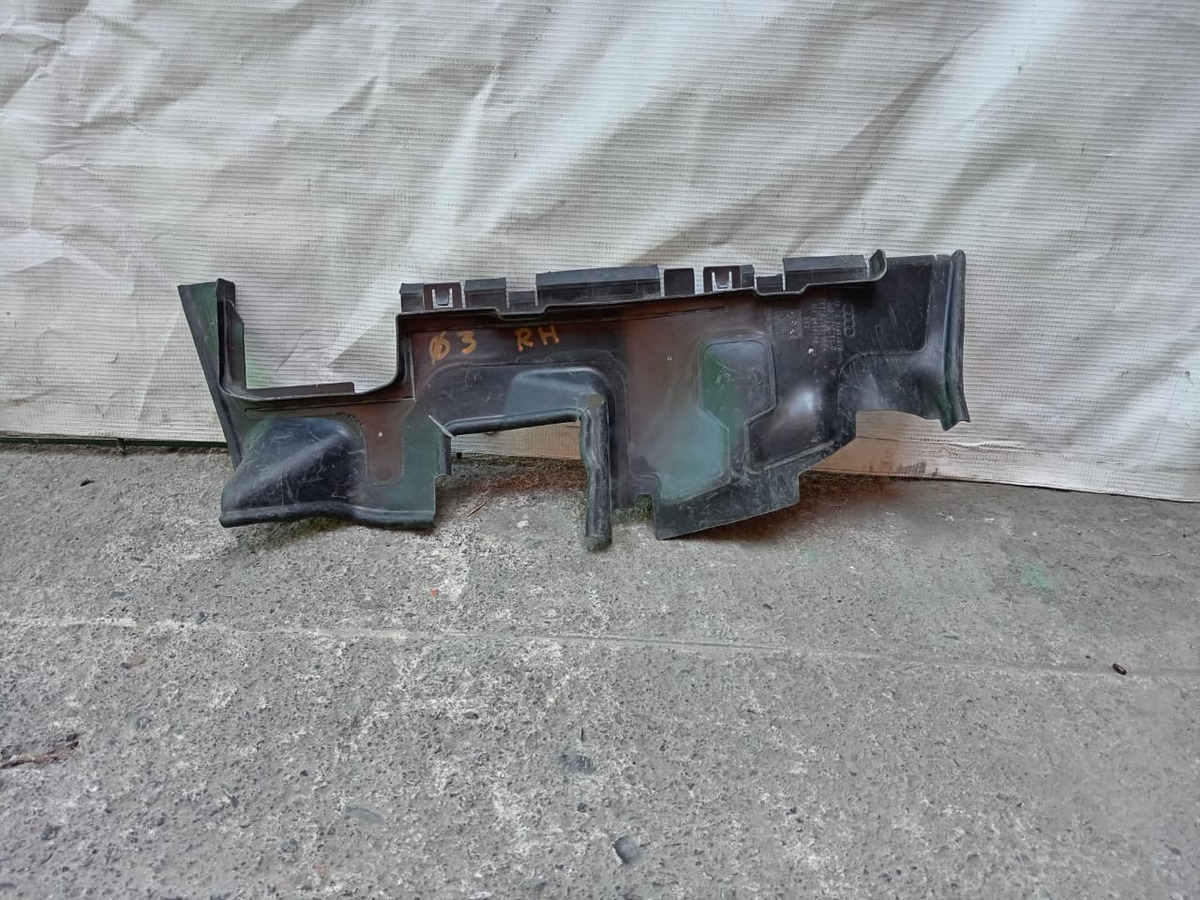 Tolva Derecha Radiador Audi Q3 2012-2014