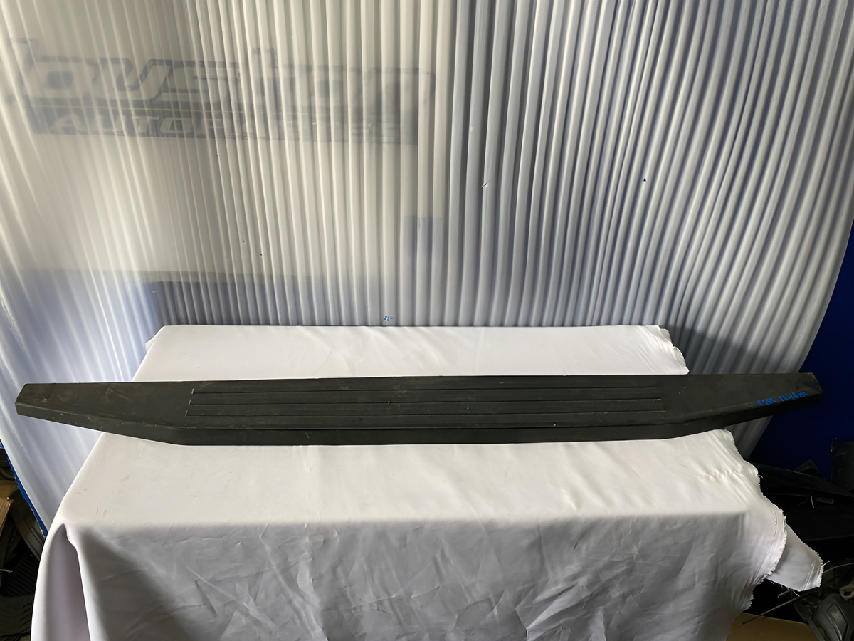 Moldura Superior Jinete Tapa Batea Lobo 2015 2016 2018
