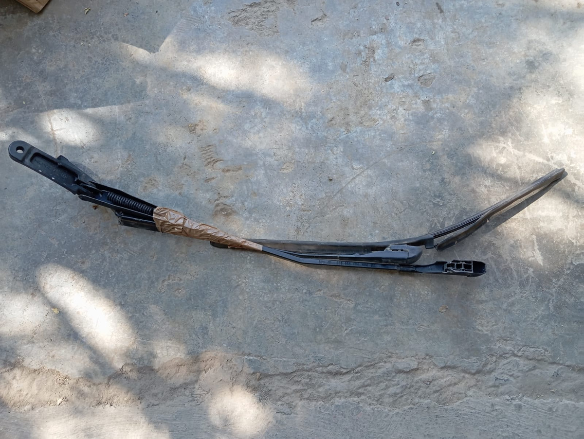 Volkswagen Passat 12 A 15 Par De Brazos Limpiaparabrisas