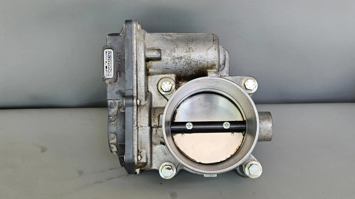 Renault Duster 13 Al 16 Cuerpo De Aceleracion - vista 1