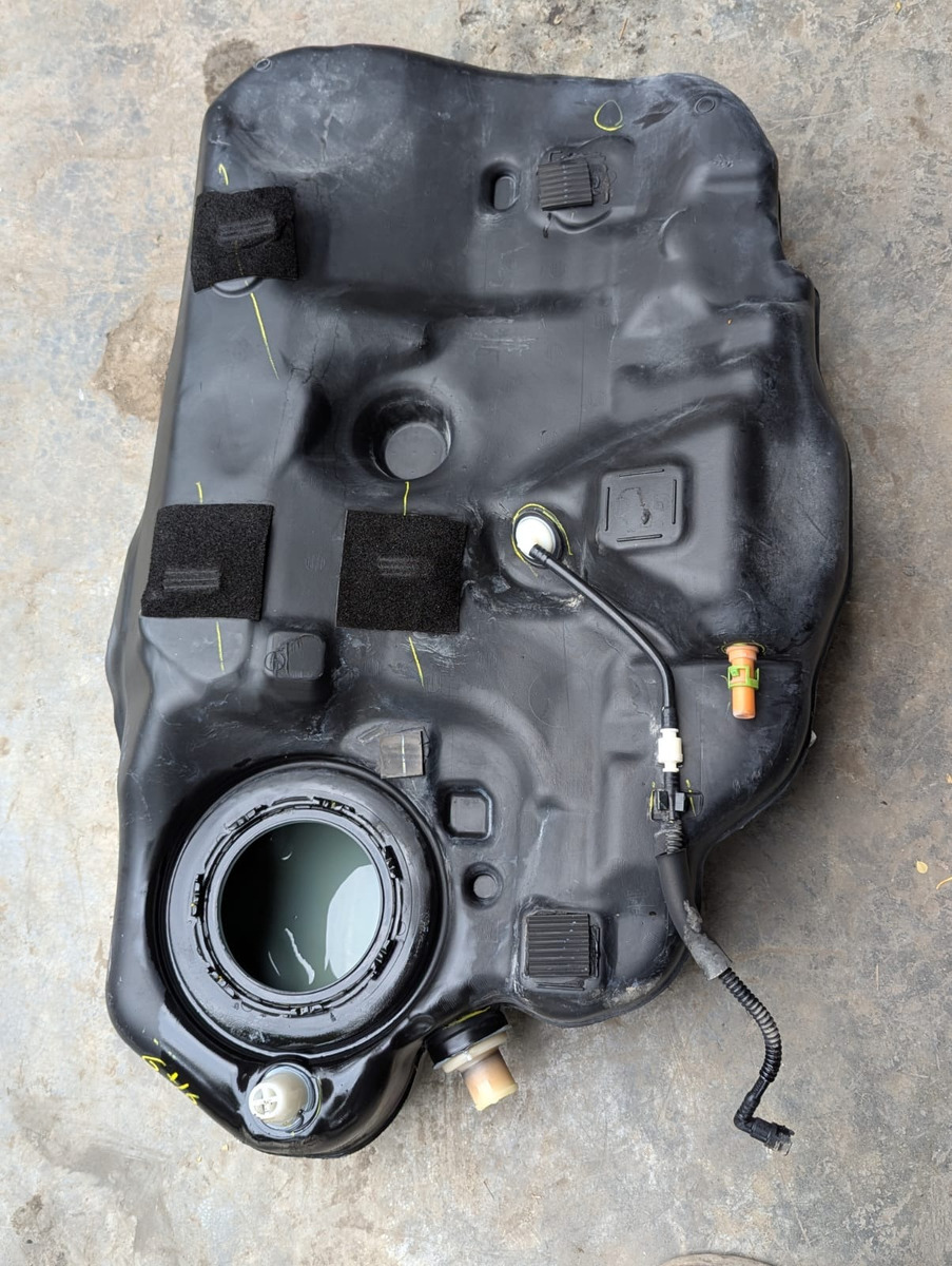 Mazda 3 2014-2018 Tanque De Gasolina