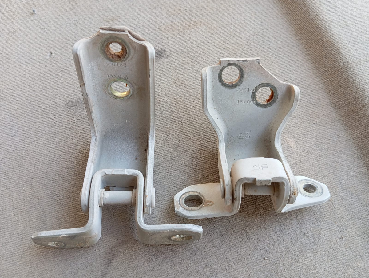 Suzuki Ciaz 16 Al 20 Par Bisagra De Puerta Delantera Derecha