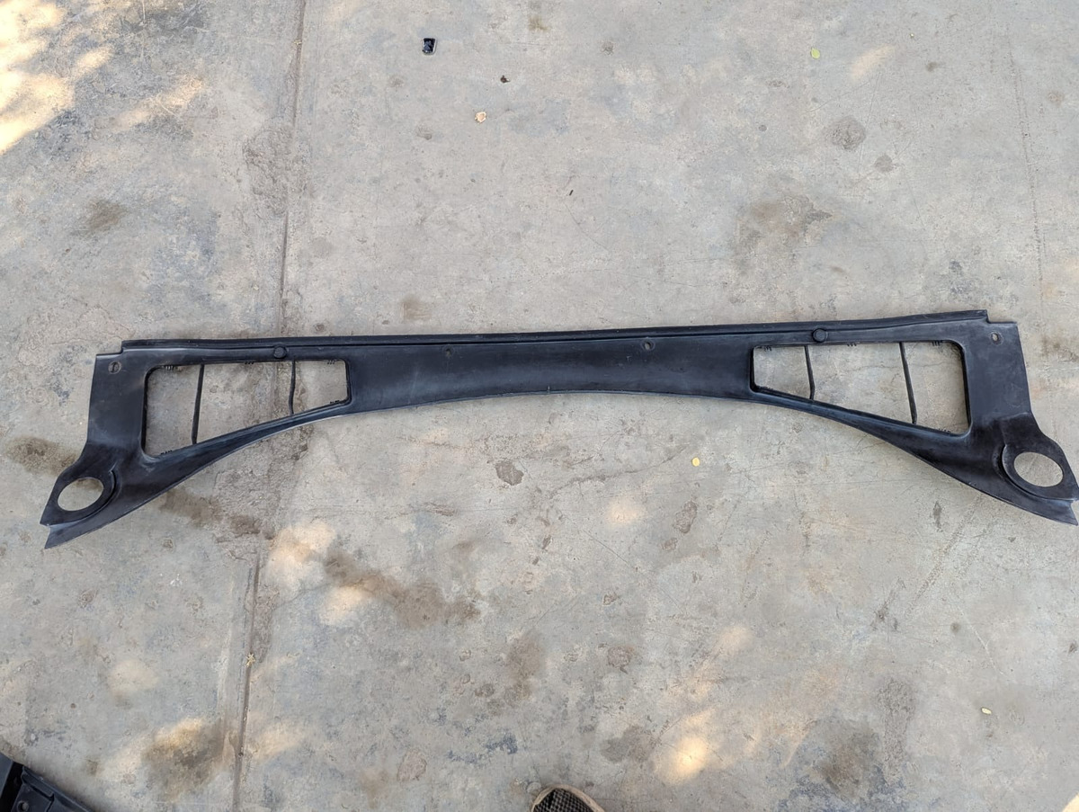 Ford Focus 2012-2014 Rejilla Limpiabrisas Botaguas