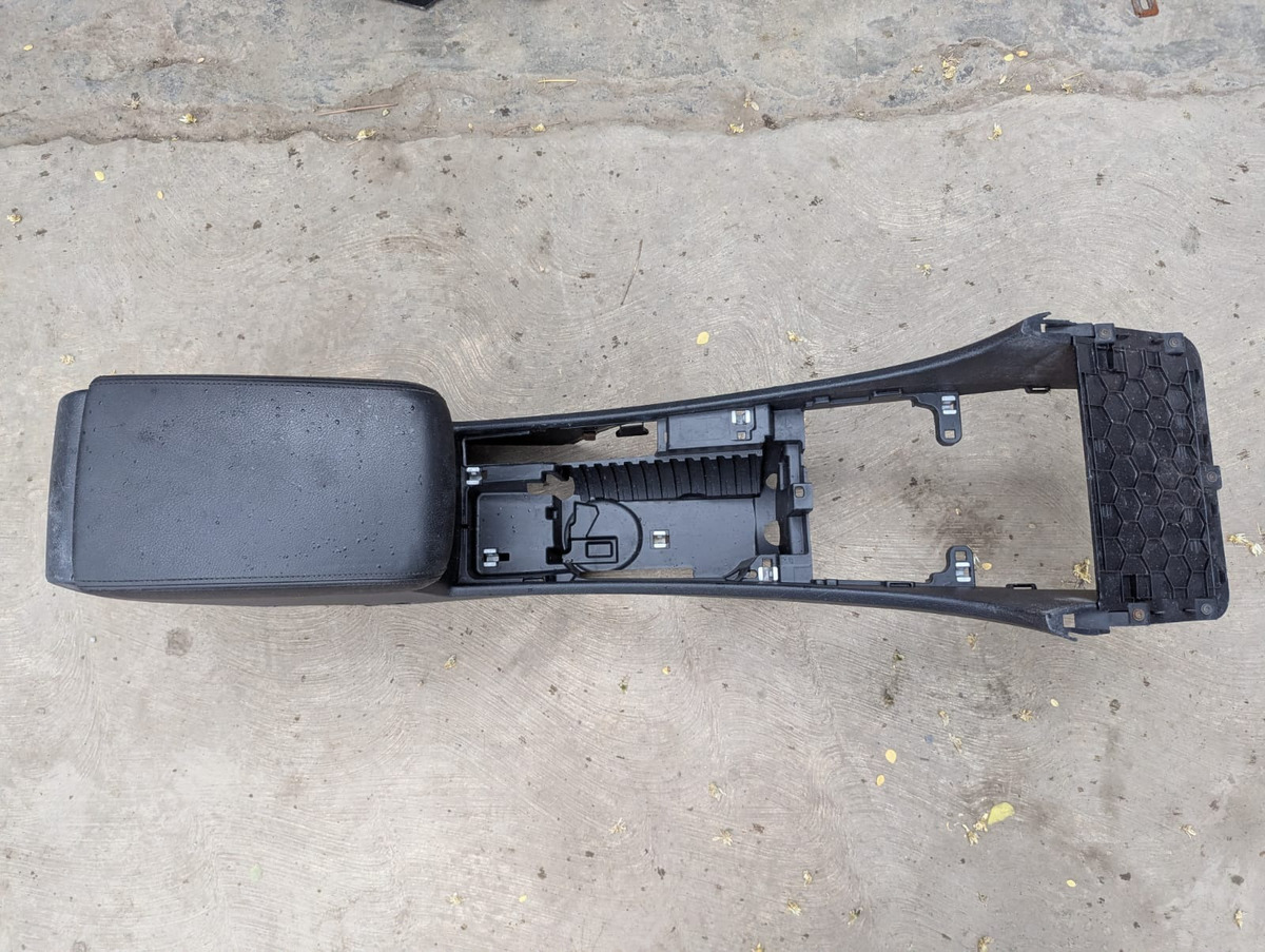 Volkswagen Passat 2011-2015 Consola Central