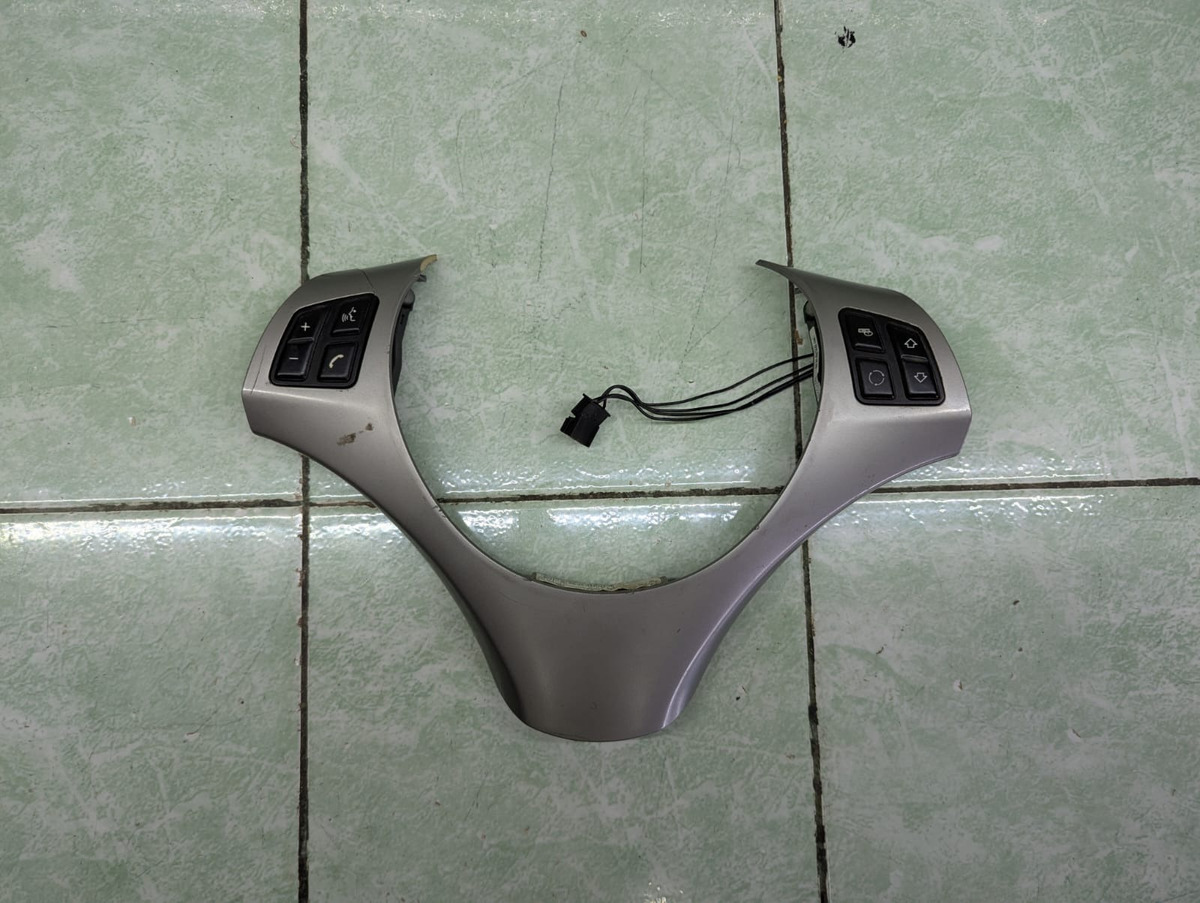 Bmw Serie 1 2007-2011 Controles De Volante