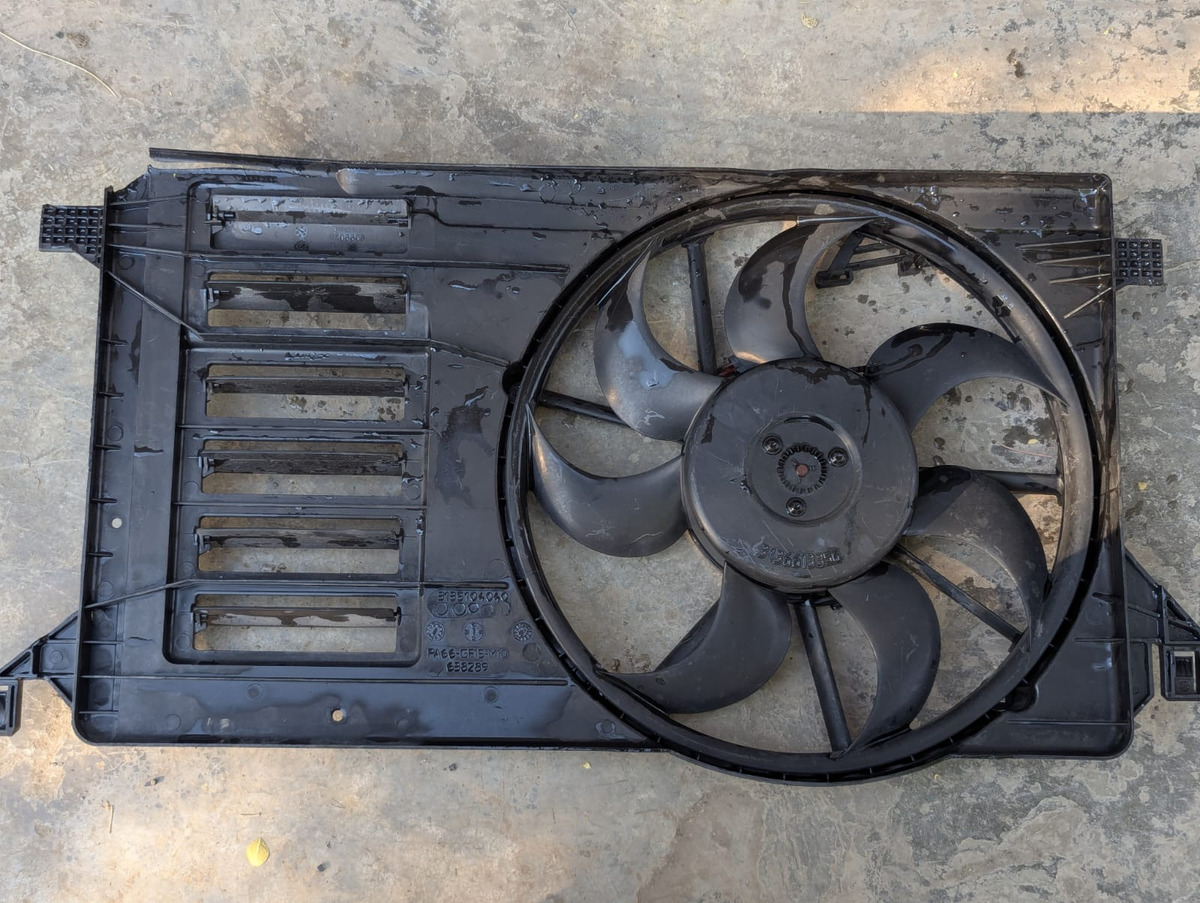 Mazda 3 2010-2013 Motoventilador Detalle
