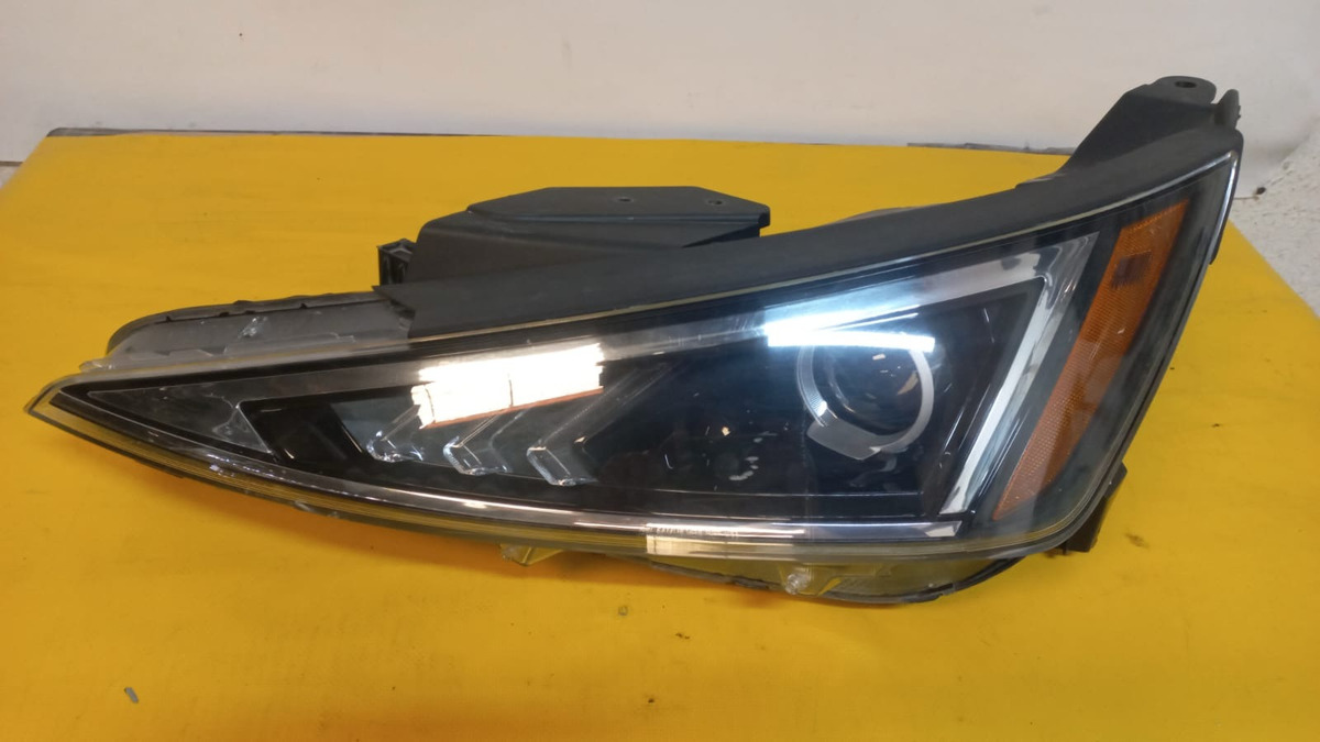 Faro Delantero Izquierdo Hyundai Elantra 2019 2020