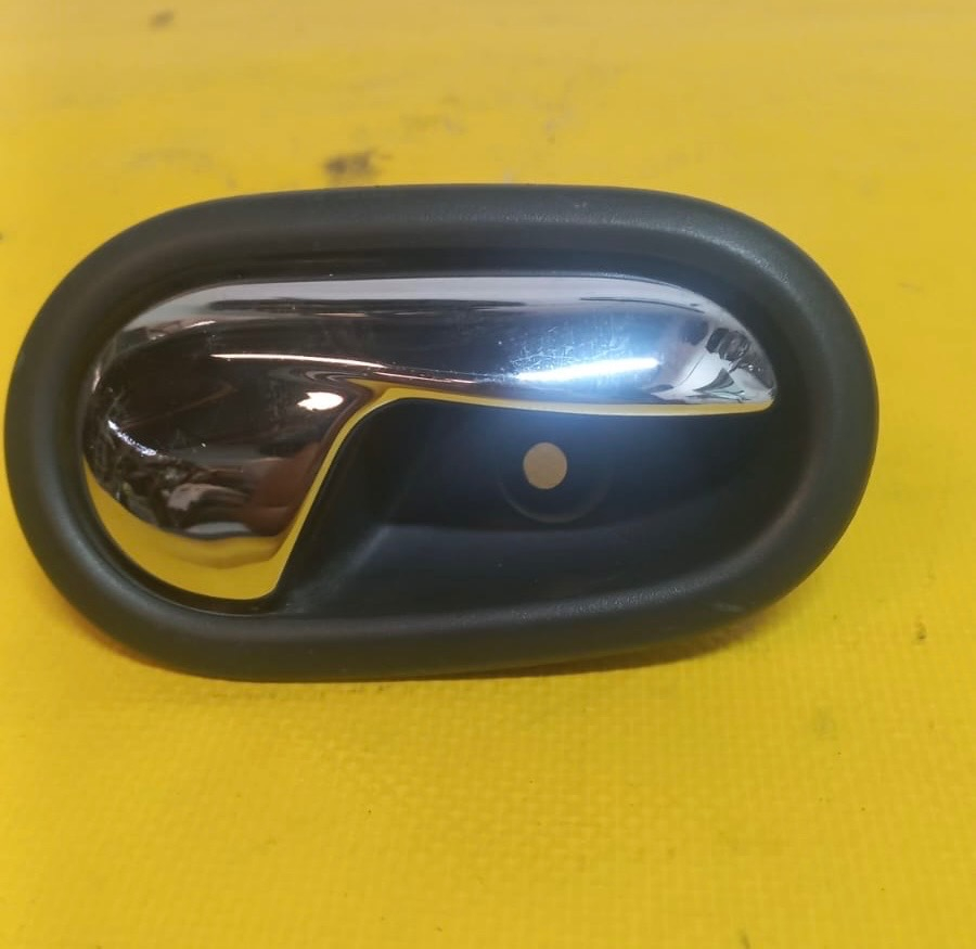 Manija De Puerta Derecha Logan Sandero 2016 2018 Negro Delantera - vista 1