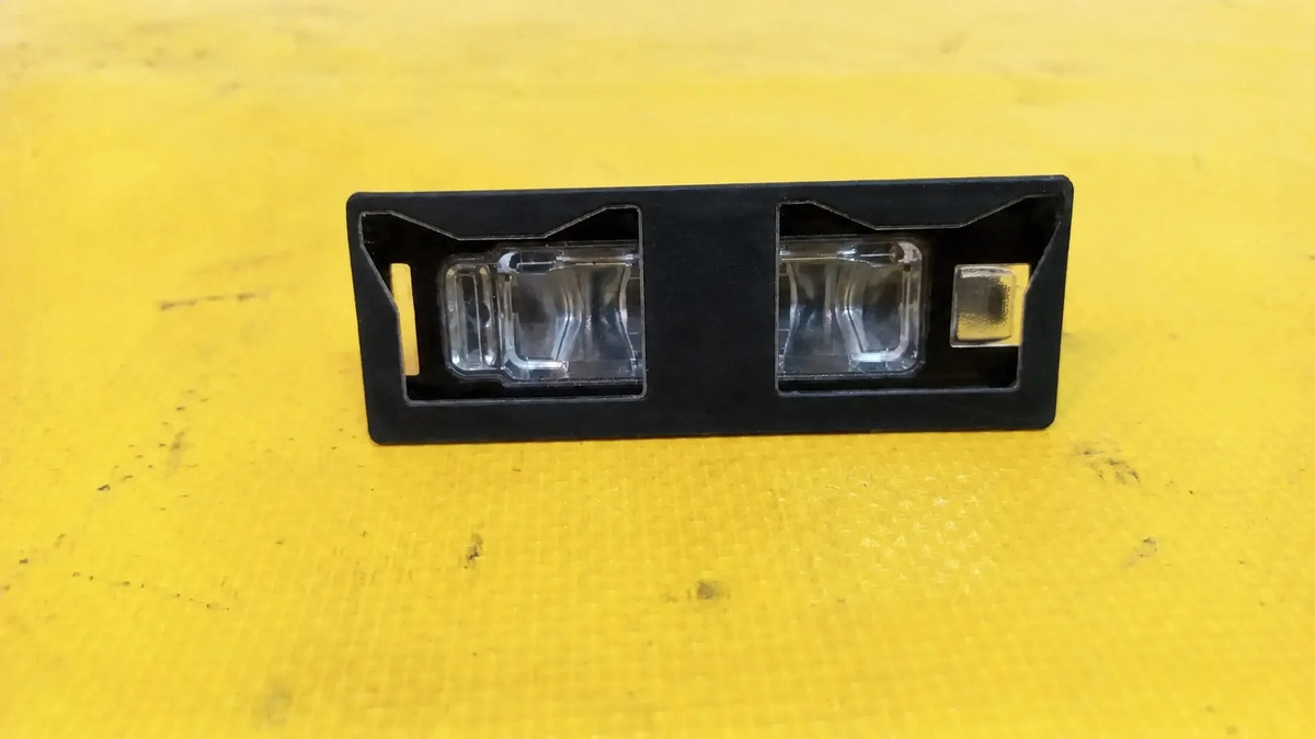 Luz Placa Audi Q5 2017 2024