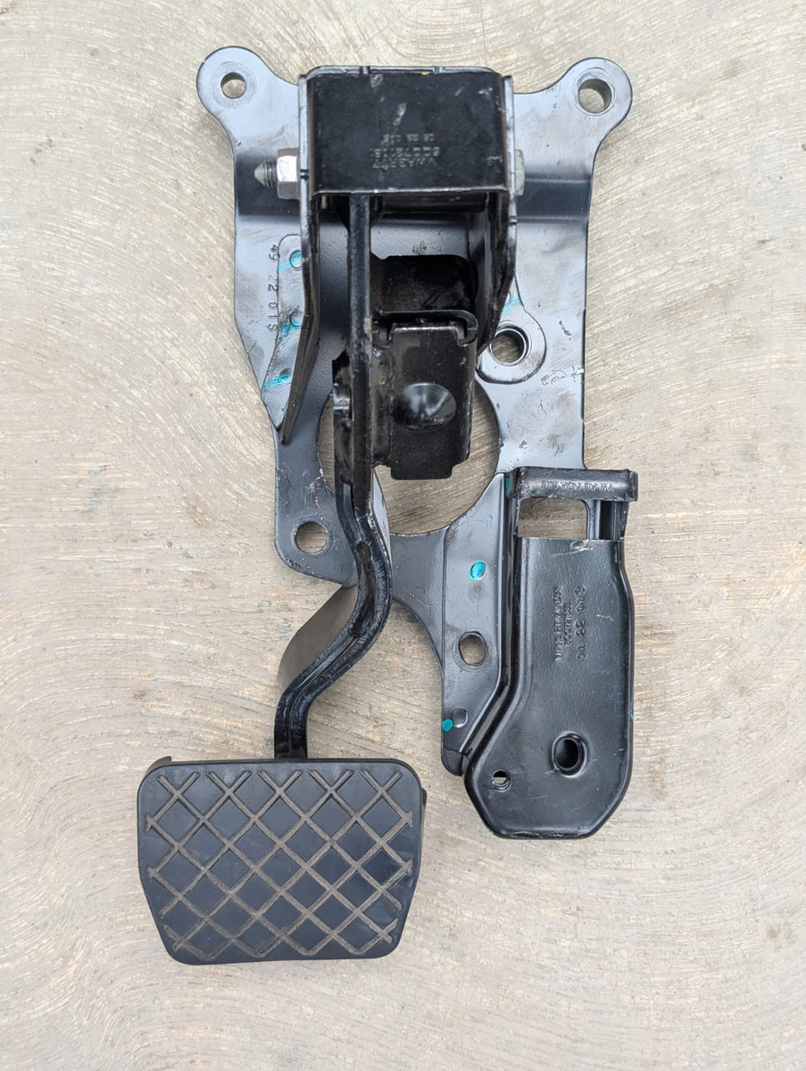 Volkswagen Taigun 1.0t 2023-2025 Pedal De Freno