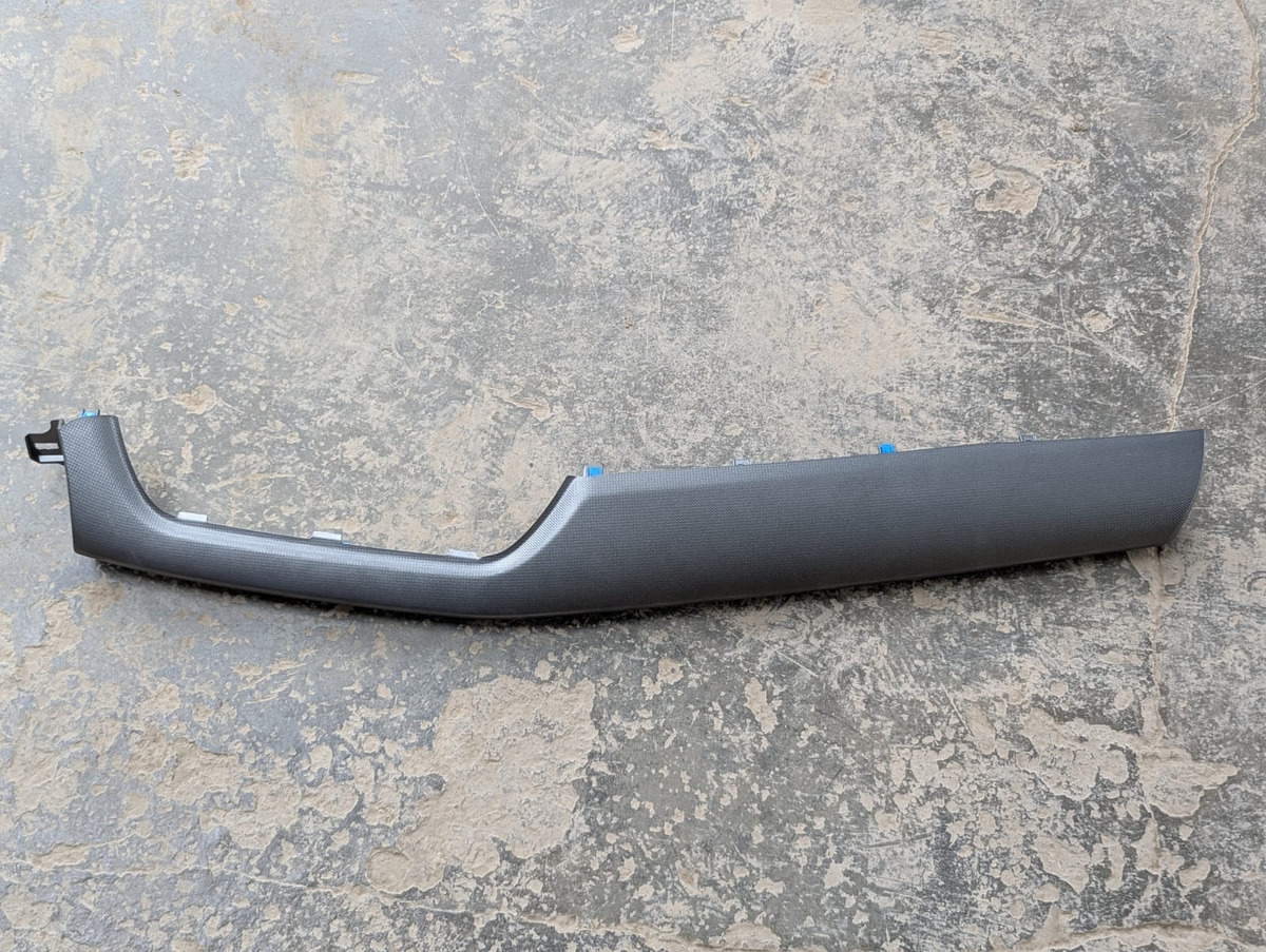 Fiat Fastback 2024-2025 Moldura De Tablero Derecha